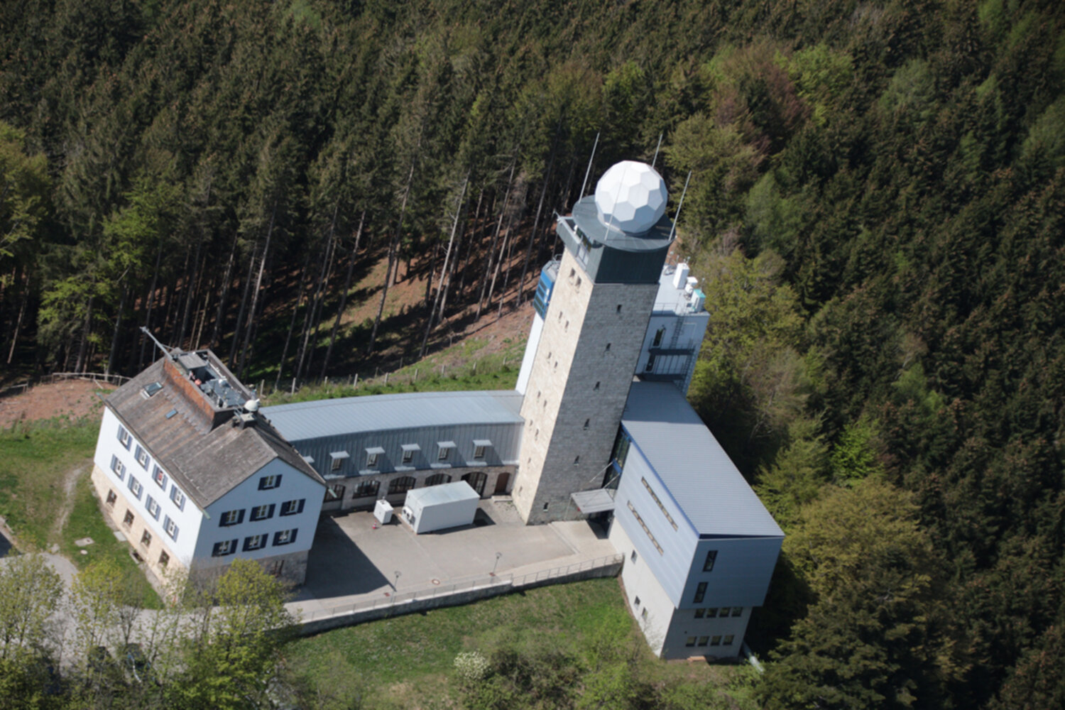 Meteorologisches Observatorium des DWD in Hohenpeissenberg